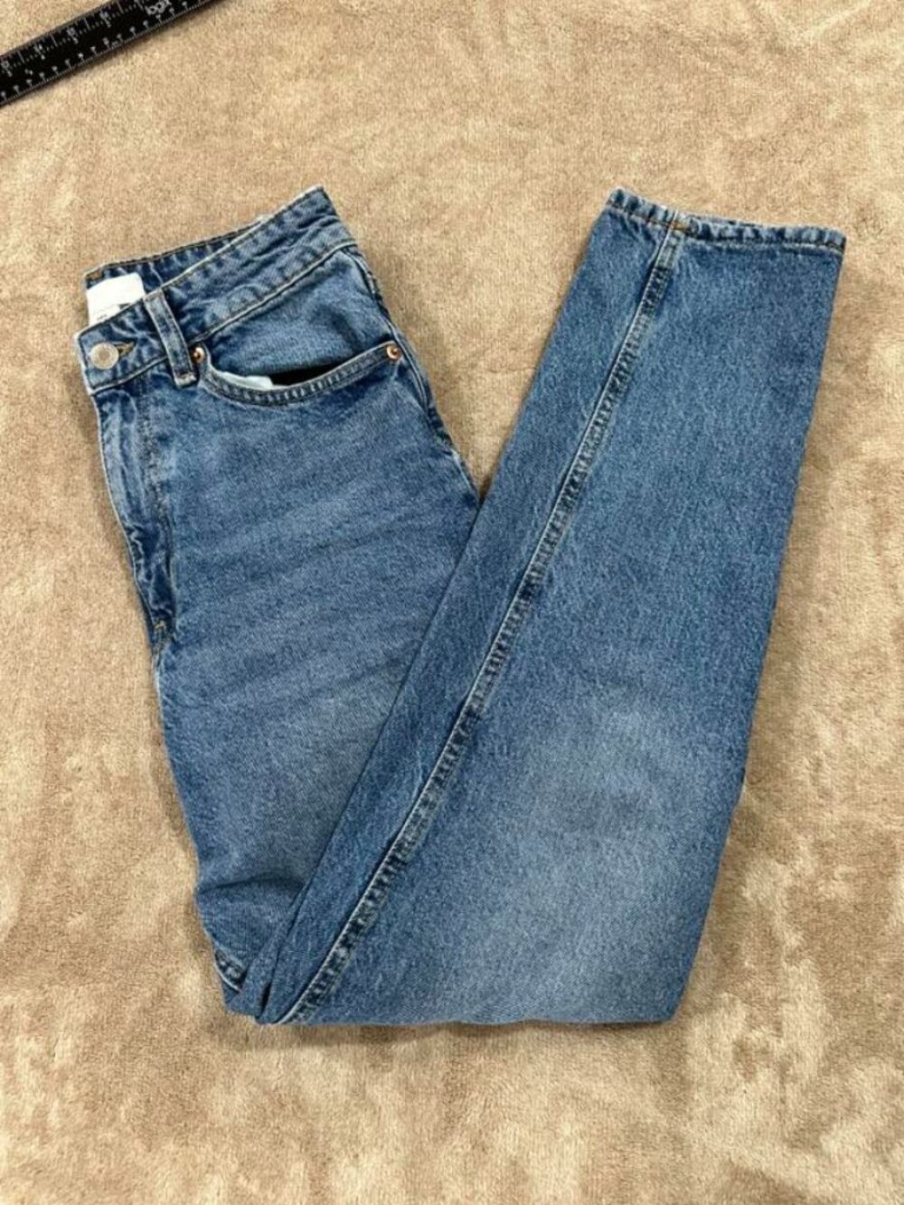 H&M Modern blue denim jeans for women Size 4